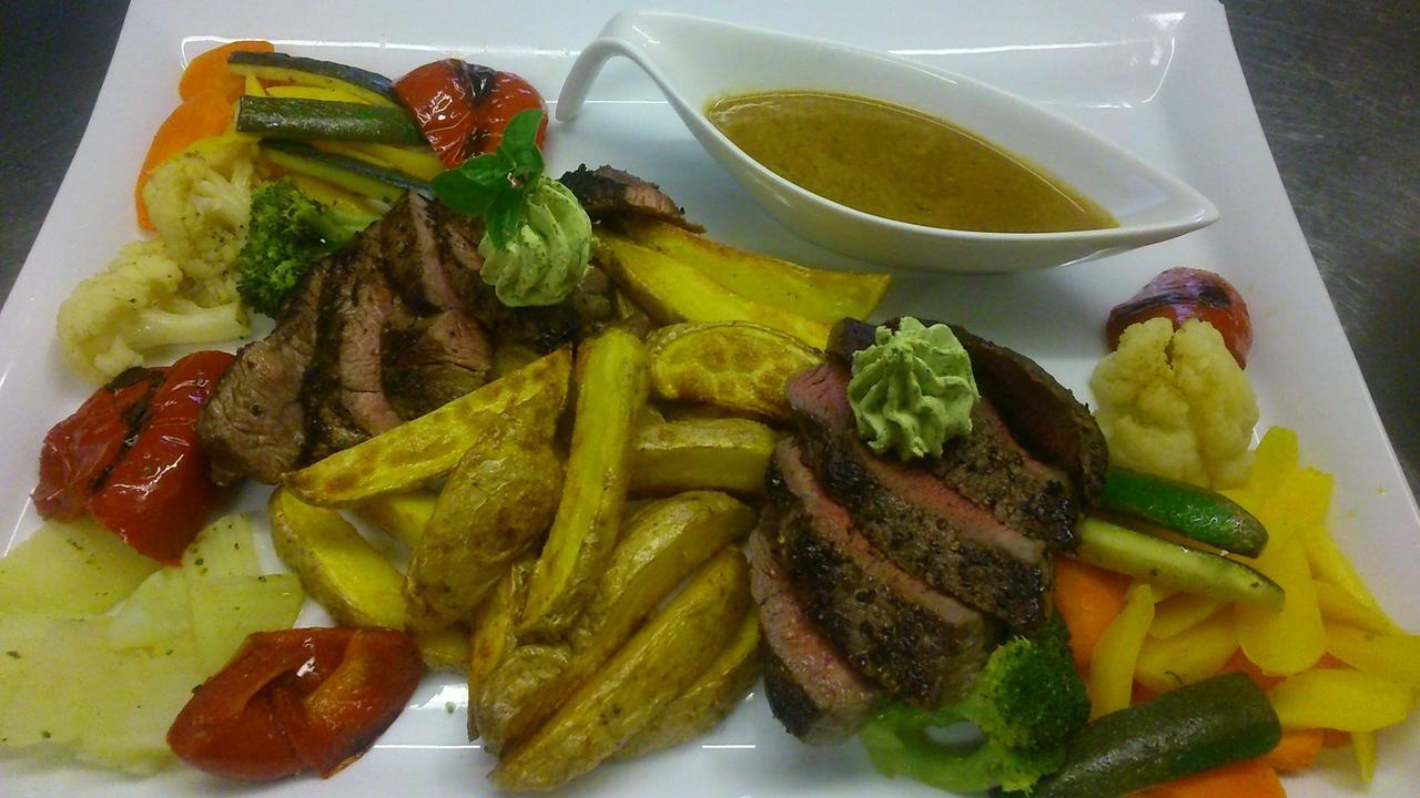 Steakhouse Fieg Hotel Fuschl am See Buitenkant foto
